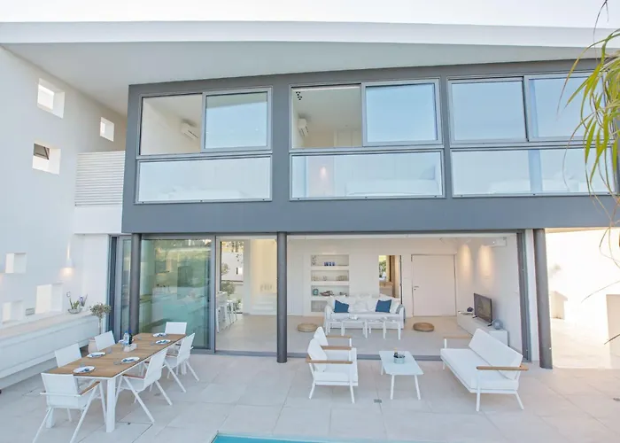 Neue- Moderne 3-schlafzimmer-villa Mit Privatem Pool By Interhome *