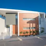 Neue- Moderne 3-schlafzimmer-villa Mit Privatem Pool By Interhome *