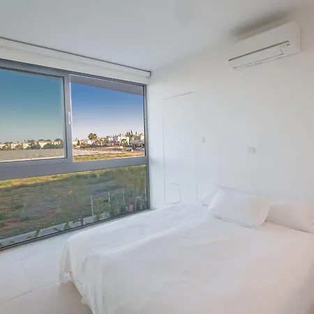 Neue- Moderne 3-schlafzimmer-villa Mit Privatem Pool By Interhome Case de vacanță
