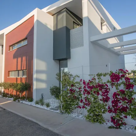 Neue- Moderne 3-schlafzimmer-villa Mit Privatem Pool By Interhome *