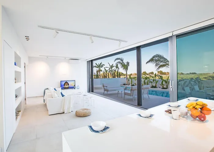 Neue- Moderne 3-schlafzimmer-villa Mit Privatem Pool By Interhome Holiday home Paralimni